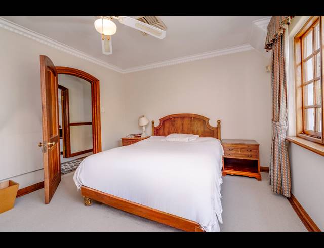 4 BEDROOM HOUSE FOR SALE IN LONEHILL